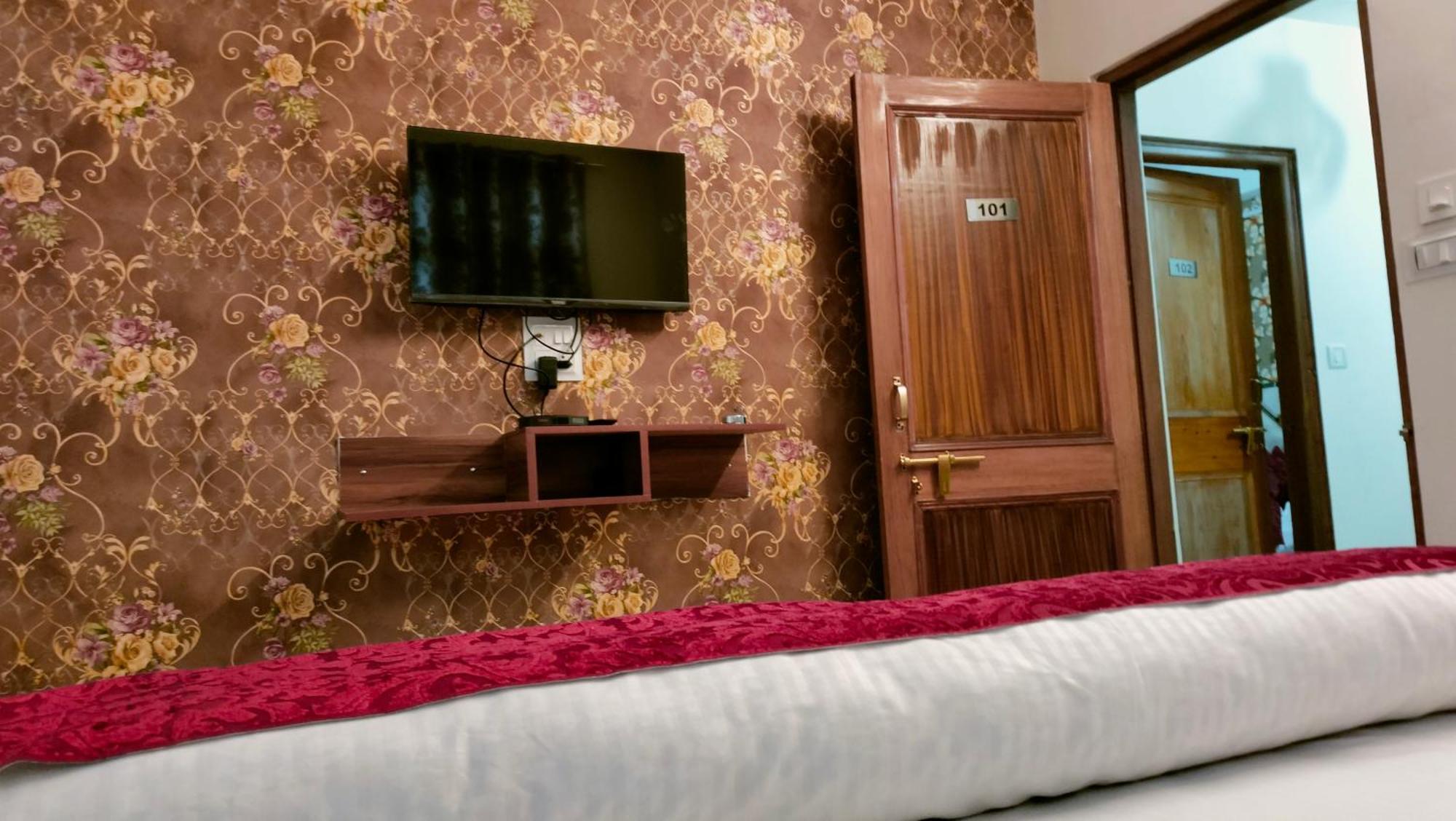 B&B Aston Shimla Hill'S Екстер'єр фото